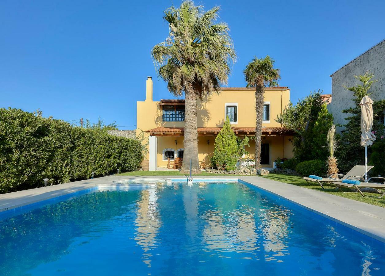 Castello Villa Daphnes - Private Pool & Whirlpool Dafnész Kültér fotó