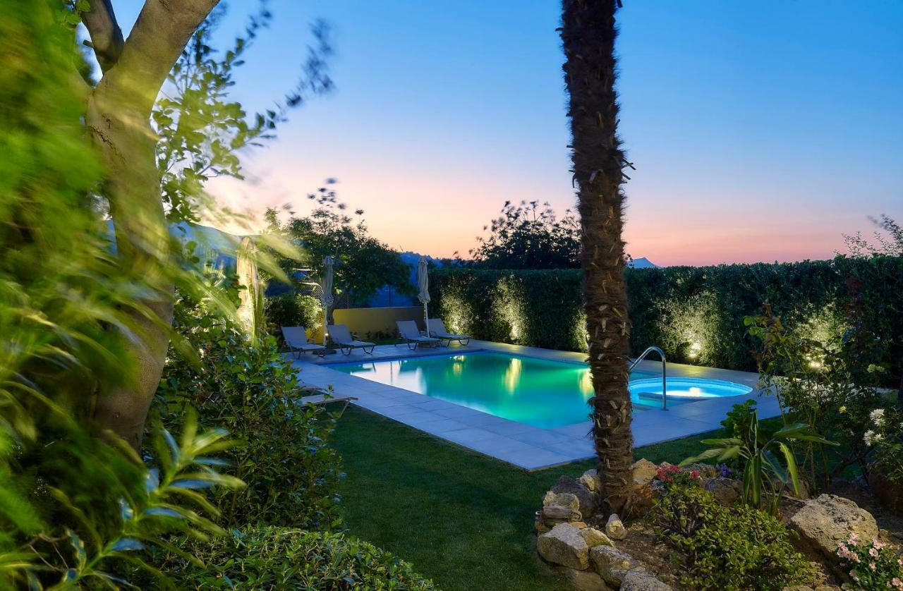 Castello Villa Daphnes - Private Pool & Whirlpool Dafnész Kültér fotó