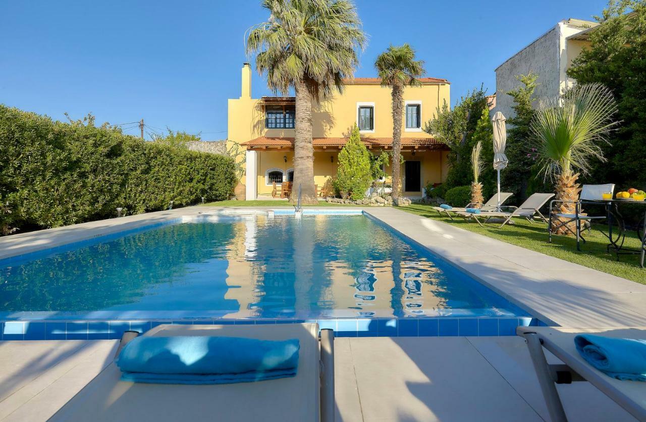 Castello Villa Daphnes - Private Pool & Whirlpool Dafnész Kültér fotó